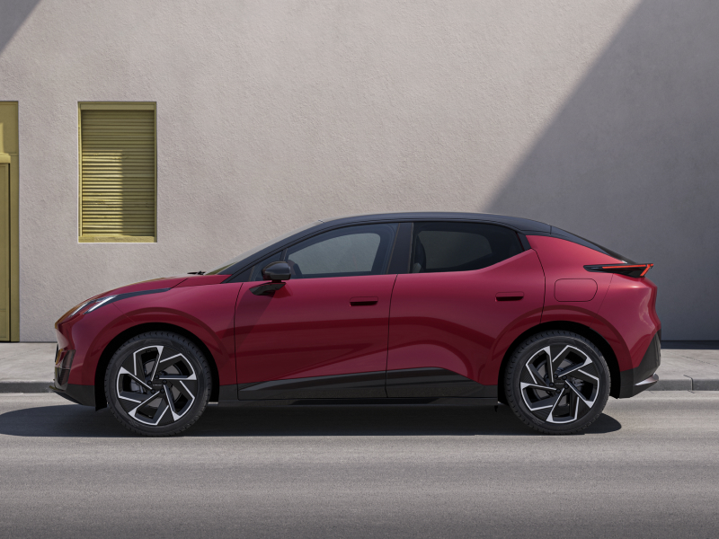 Lynk&Co02-homeGrid Lynk&Co02-homeGrid